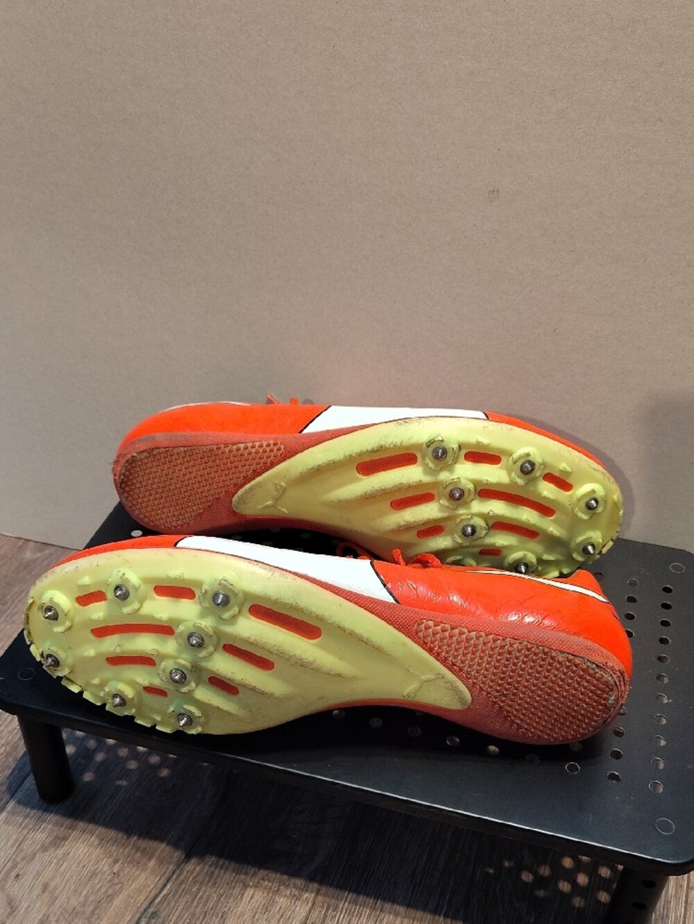Puma Orange and White Men's Athletic Track & Field Spikes - Picture 2 of 6